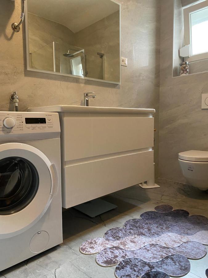 Apartment Tina Рогозница Екстериор снимка