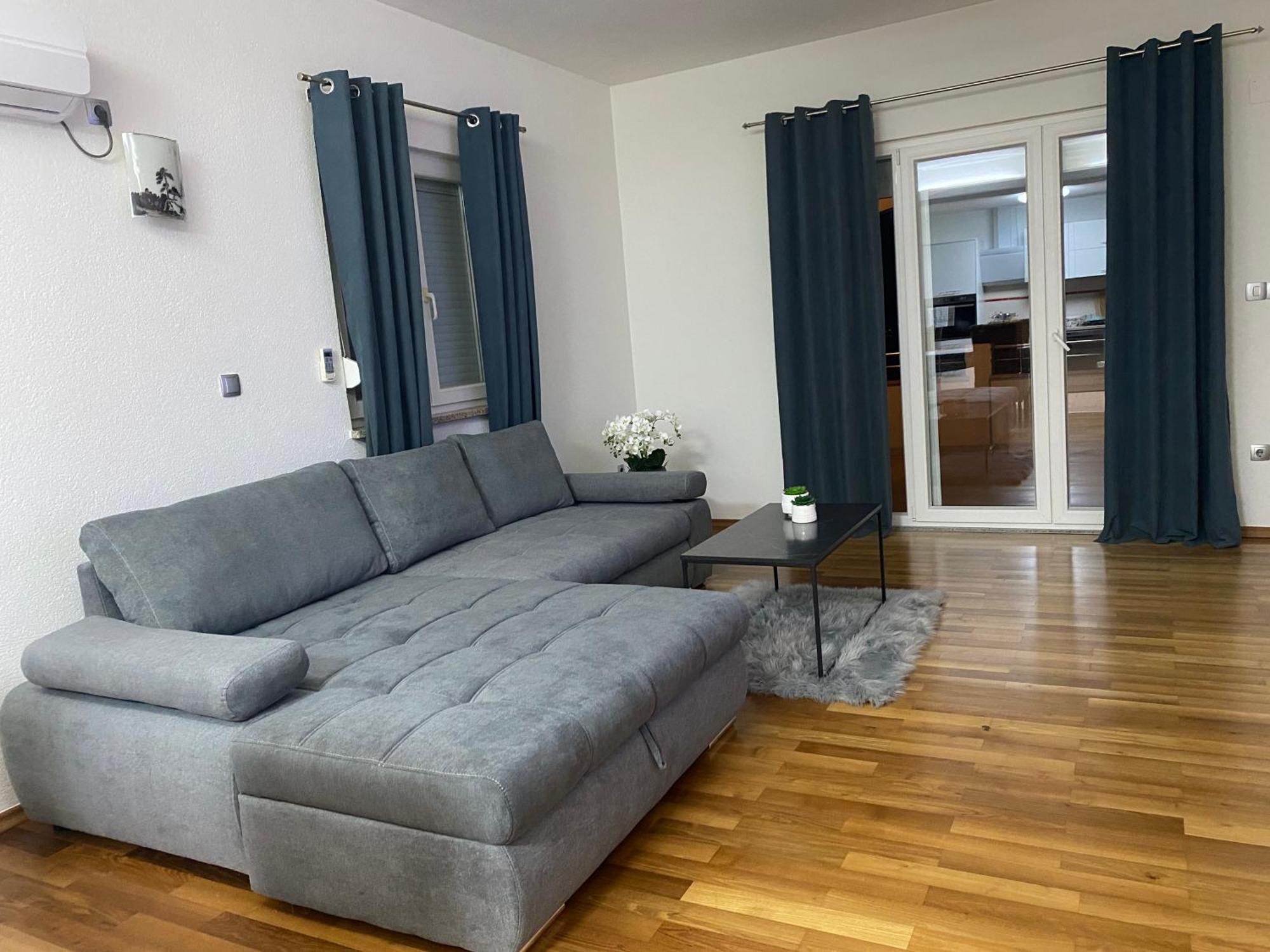 Apartment Tina Рогозница Екстериор снимка