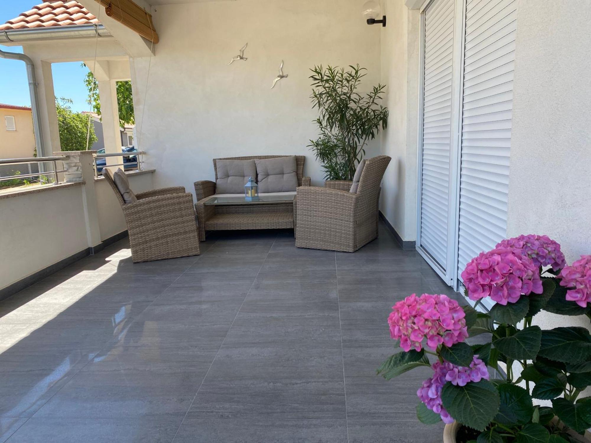 Apartment Tina Рогозница Екстериор снимка